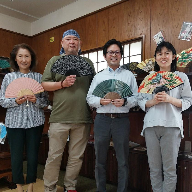 [HAND FAN] WOMEN'S  LACQUER PAINTING ASANOHA | NAGOYA FOLDING FAN | SUEHIRODO