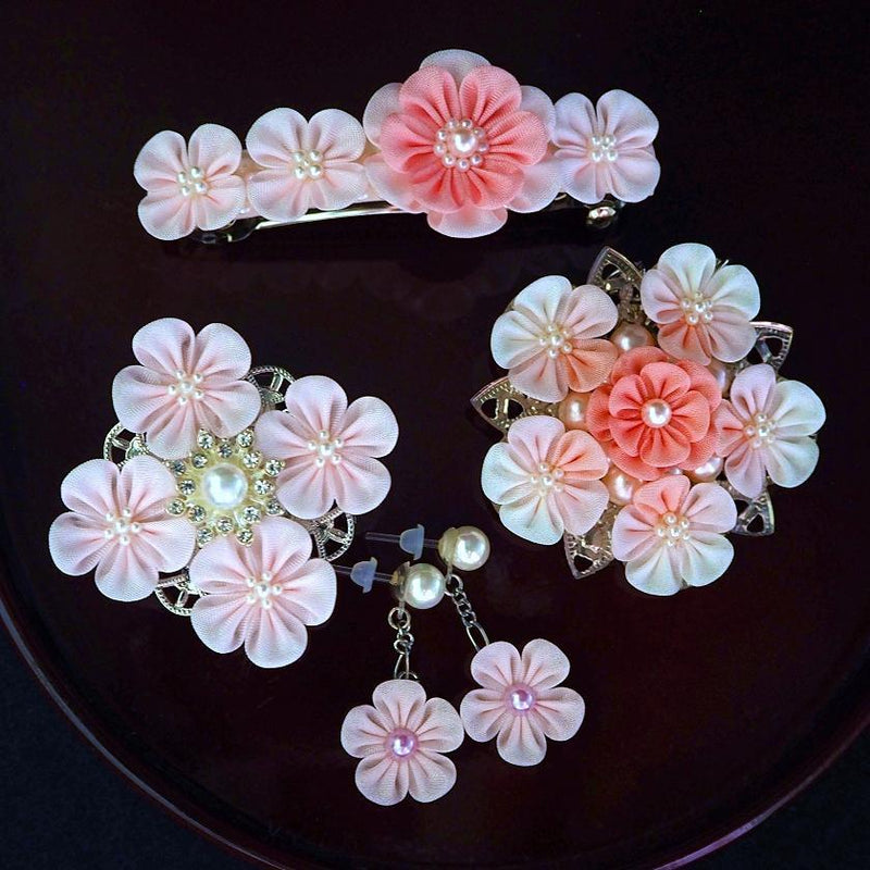 [ACCESSORY 4 PIECES] BABY PINK (BARRETTES, BROOCHES, EARRINGS, BAG CHARMS) | TSUMAMI KANZASHI