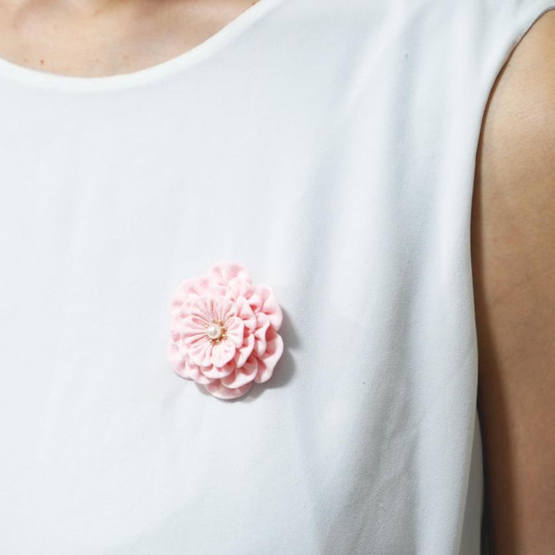 [ACCESSORY 4 PIECES] CHERRY BLOSSOM (BARRETTE, TRIANGLE BROOCH, SQUARE BROOCH, ROUND BROOCH) | TSUMAMI KANZASHI