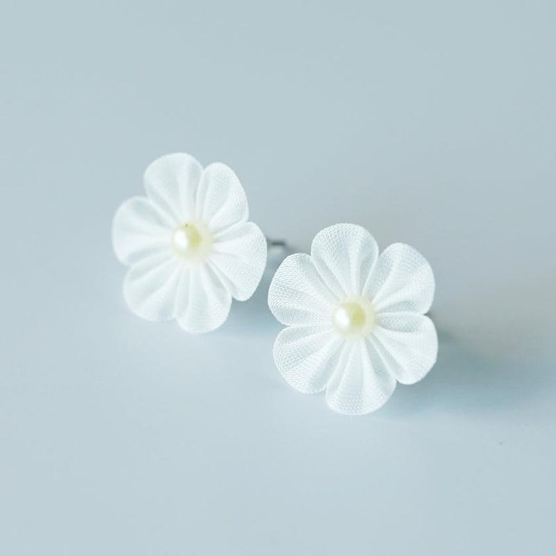 [ACCESSORY] CLOTH FLOWER GOFUN (WHITE) | TSUMAMI KANZASHI