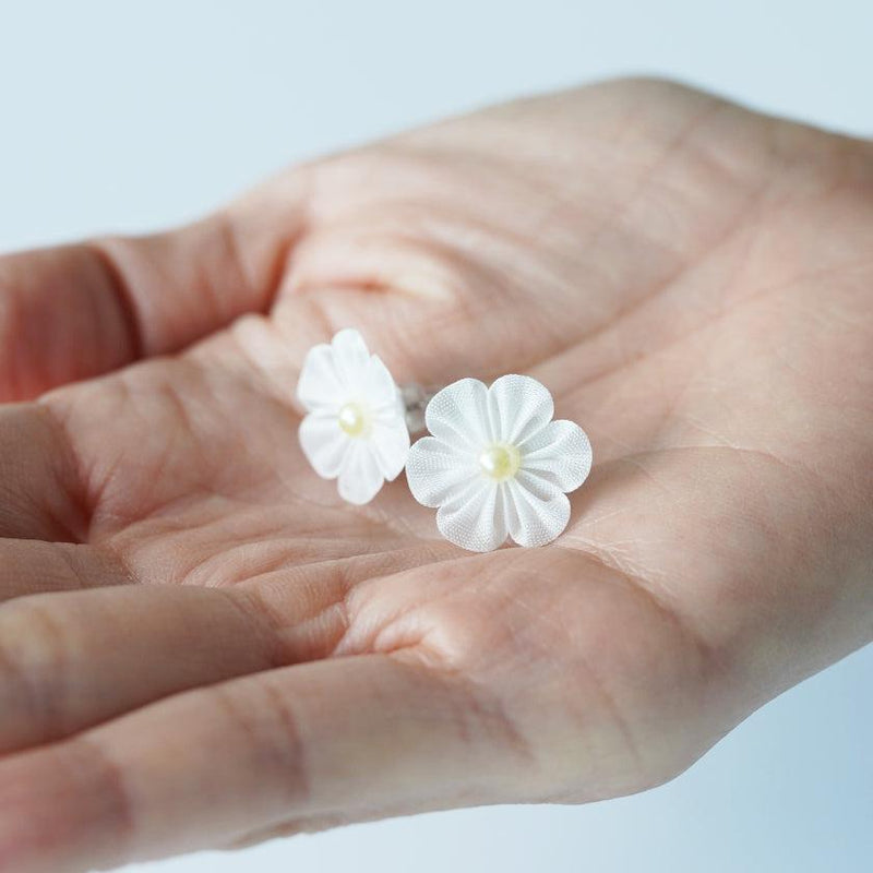 [ACCESSORY] CLOTH FLOWER GOFUN (WHITE) | TSUMAMI KANZASHI