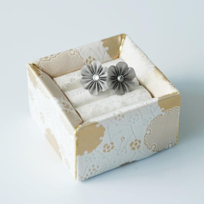 [ACCESSORY] CLOTH FLOWER SUZU (GRAY) | TSUMAMI KANZASHI