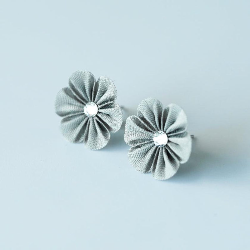 [ACCESSORY] CLOTH FLOWER SUZU (GRAY) | TSUMAMI KANZASHI