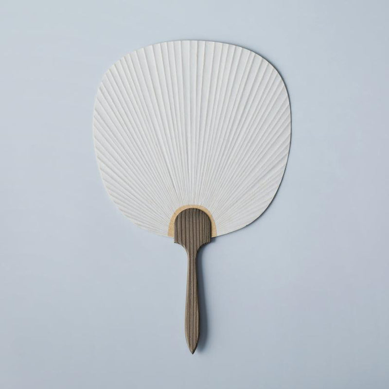 [HAND FAN] UCHIWA PINE TREE WHITE (L) | KARAGEN | KARAKAMI