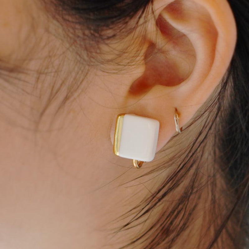 [EARRINGS] WHITE PORCELAIN SQUARE | IMARI-ARITA WARES | 6.KILN