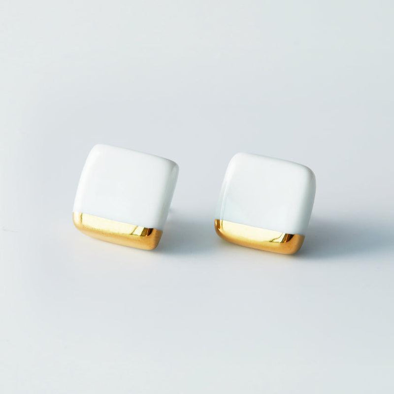 [PIERCED EARRINGS] WHITE PORCELAIN SQUARE | IMARI-ARITA WARES | 6.KILN