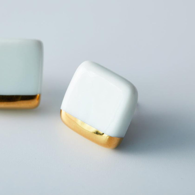 [PIERCED EARRINGS] WHITE PORCELAIN SQUARE | IMARI-ARITA WARES | 6.KILN