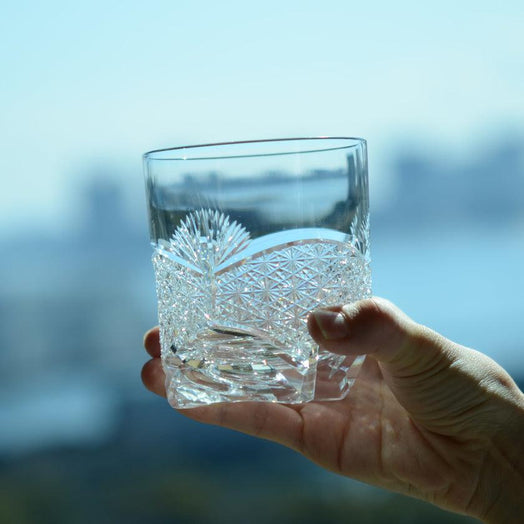 [ROCKS GLASS] WHISKEY GLASS BAMBOO LEAVES AND CHRYSANTHEMUM MESH | EDO KIRIKO | KAGAMI CRYSTAL