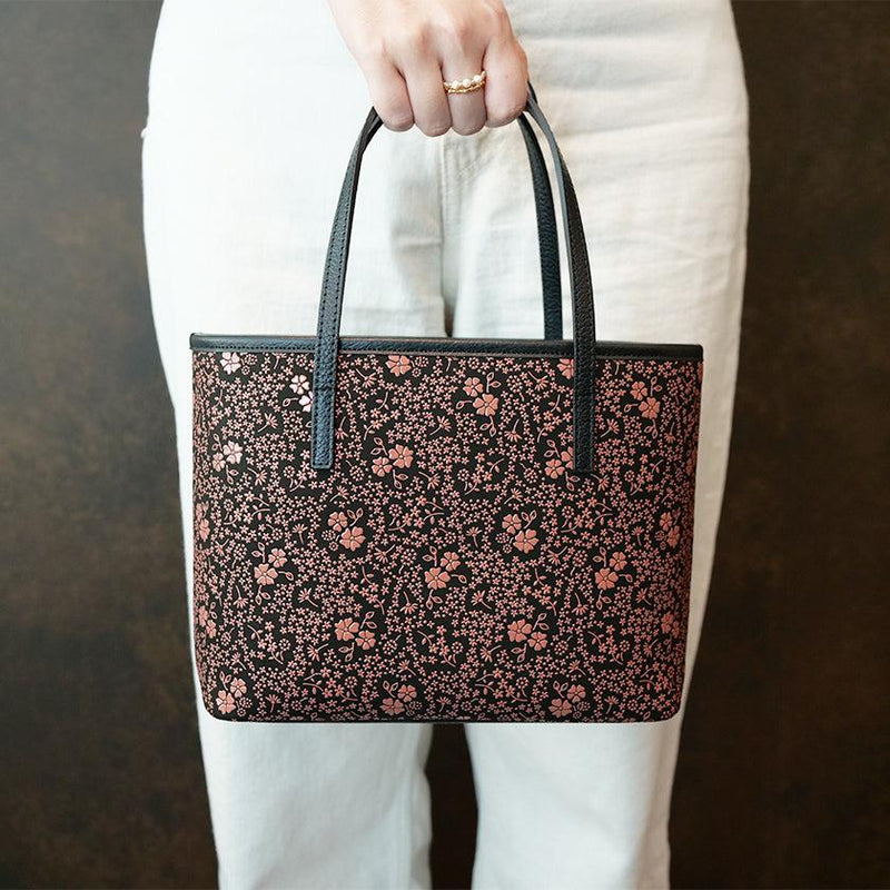 [TOTE BAG] 50HANDBAG MORNING GLORY (BLACK BASECOAT WITH PINK LACQUER) | KOUSHU INDEN (LACQUERED DEERSKIN CRAFTS)| INDEN-YA