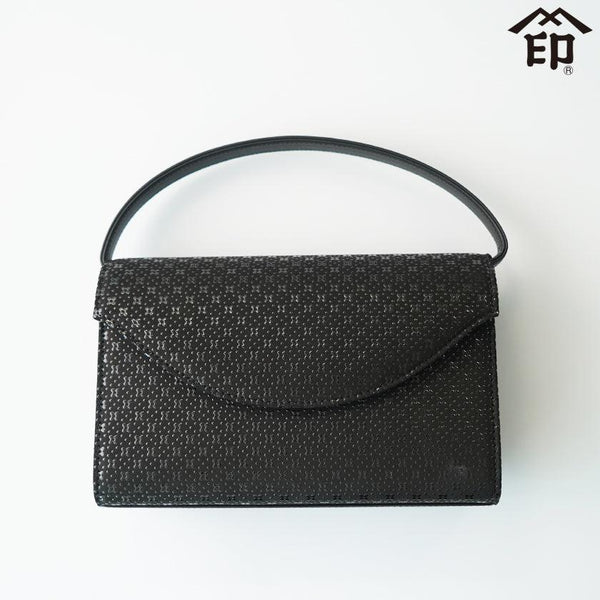 [HANDBAG] A FLOWER LATTICE (BLACK BASECOAT WITH NAVY BLUE LACQUER) | KOUSHU INDEN (LACQUERED DEERSKIN CRAFTS)| INDEN-YA