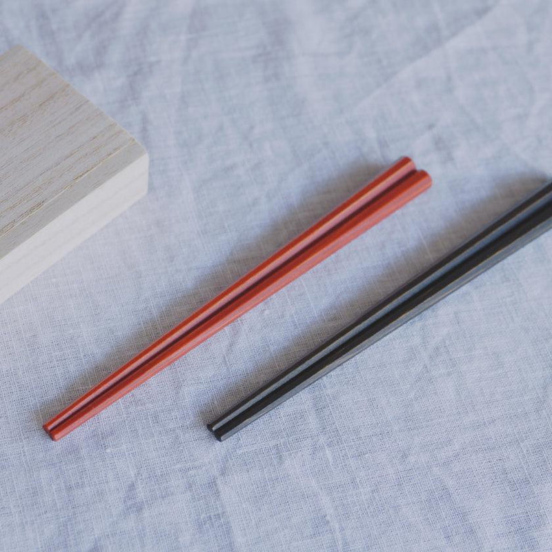 [CHOPSTICKS] CHOPSTICKS FOR THE FIRST TIME WITH PAULOWNIA BOX FROM ISHIKAWA | LACQUER | AERU