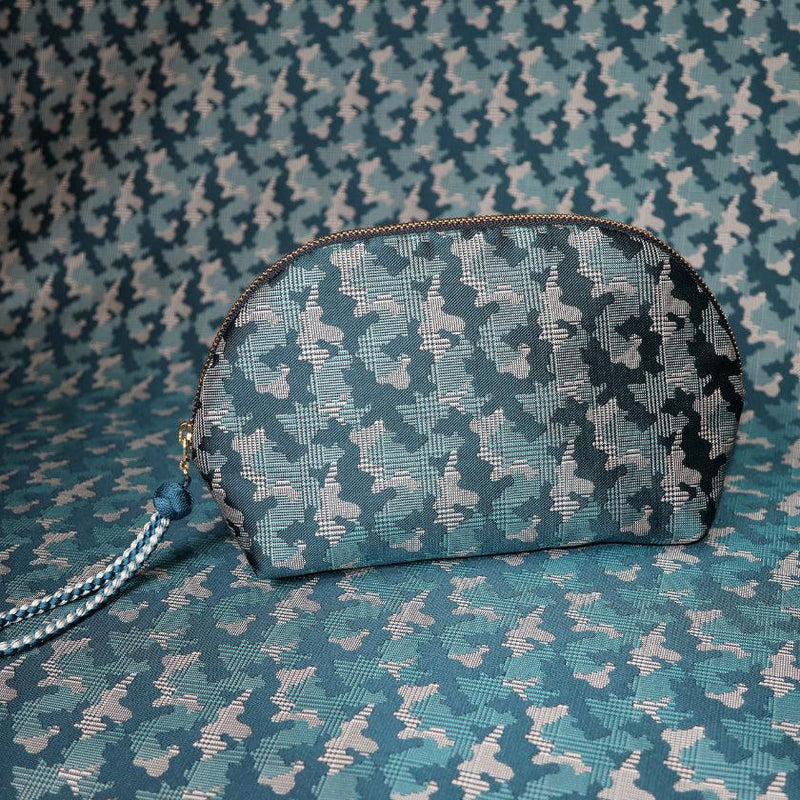 [POUCH] NISHIJIN SILK SHELL-SHAPED POUCH CAMOUFLAGE GLEN CHECK WITH KYO-KUMIHIMO (BLUE) | NISHIJIN TEXTILES | ATELIER KYOTO NISHIJIN