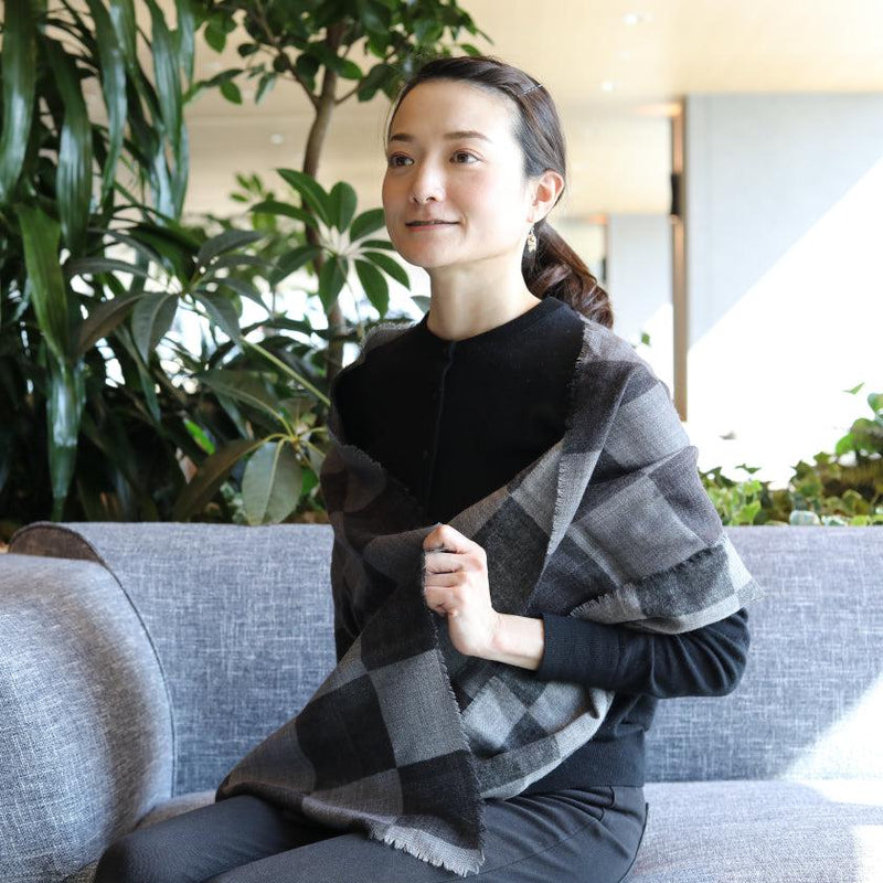 [圍巾]方格（黑色灰色）| Kyo Yuzen染色| Nogiguchi Kihei