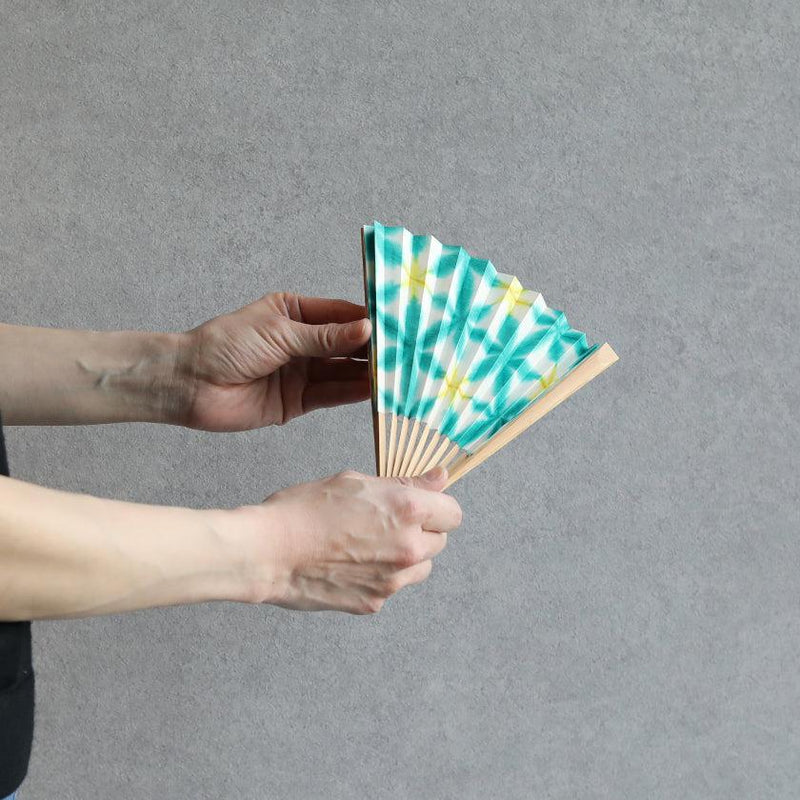 [HAND FAN] SEKKA SHIBORI (GREEN) FOR WOMEN | KUROTANI WASHI PAPER|KUROTANI WASHI COOPERATIVE GROUP