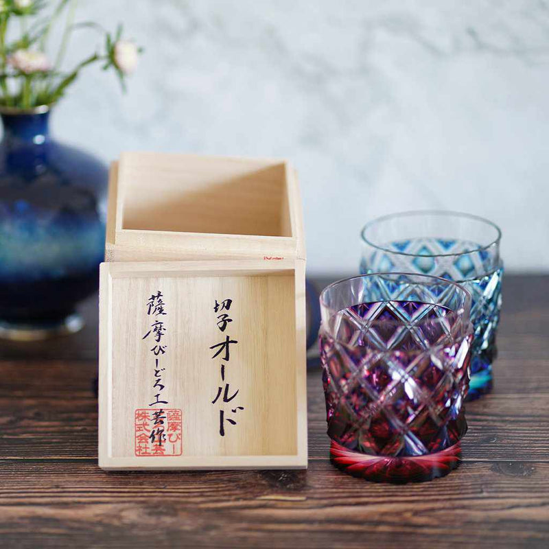 [GLASS] DOUBLE-COVERED LATTICE OLD GLASS (GREEN-LAPIS LAZULI) IN A PAULOWNIA BOX | SATUMA VIDRO | SATSUMA CUT GLASS