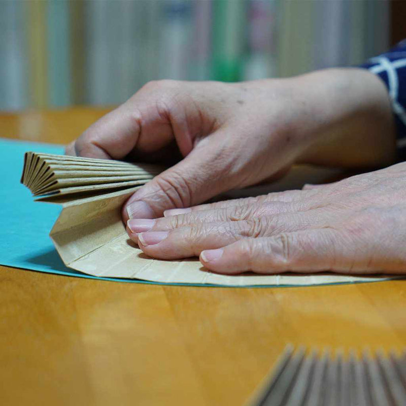 [HAND FAN] WOMAN'S ICE-BREAKING ORANGE LACQUER | UNKINDO FUKATSU HAND FAN | EDO FOLDING FANS