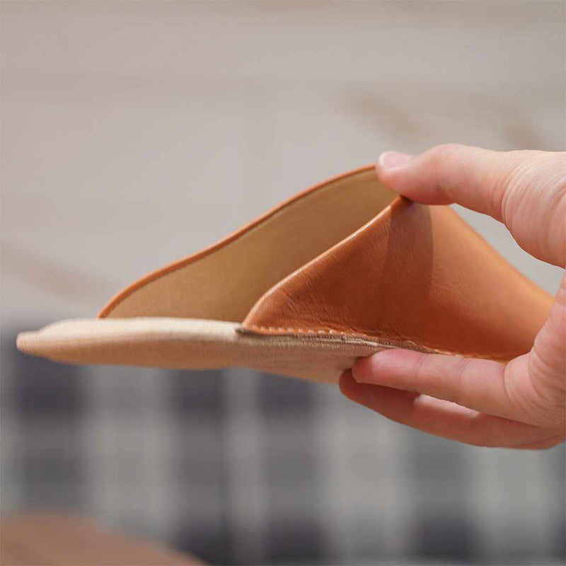 [拖鞋]雷拉正品皮革平滑室薩博 （駱駝） |皮革加工