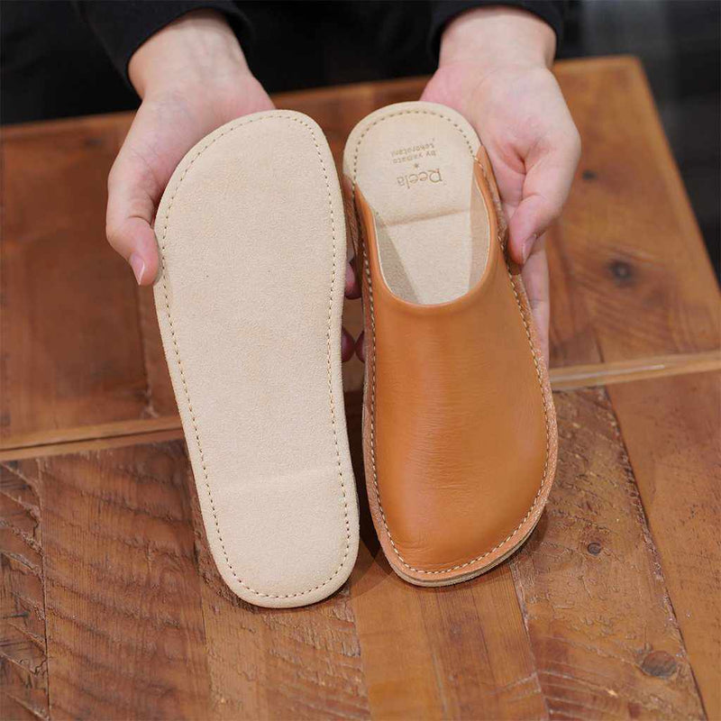 [拖鞋]雷拉正品皮革平滑室薩博 （駱駝） |皮革加工