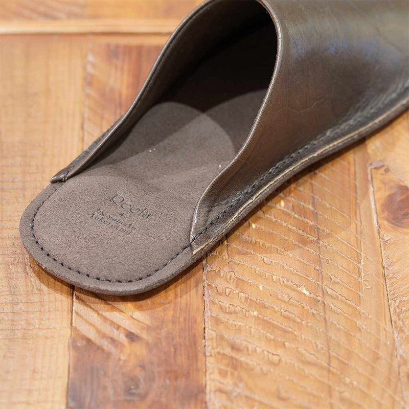 [拖鞋]雷拉蠟皮革室薩博 （深棕色） |皮革加工